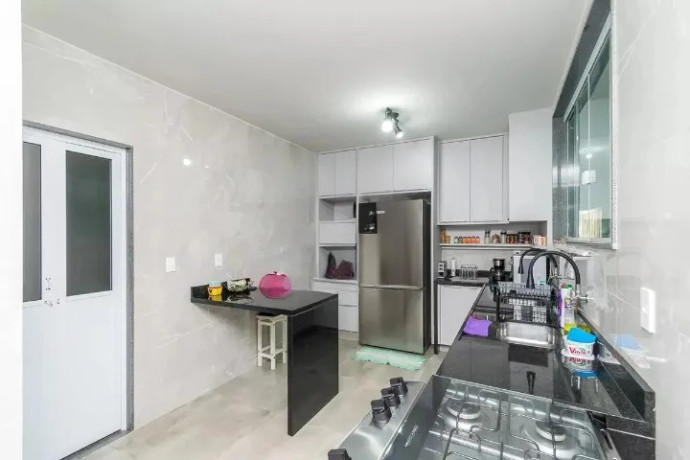 casa-4-quartos-2-andares-terraco-na-penha-proximo-ao-comercio-e-av-brasil-big-3