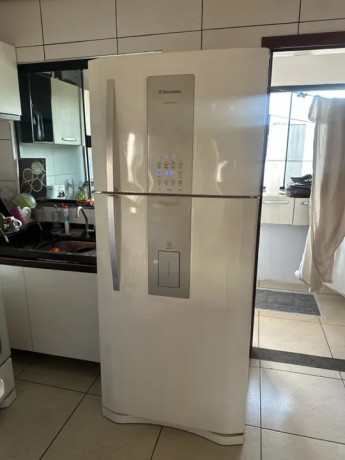 geladeira-duplex-electrolux-moderna-espacosa-e-em-perfeito-estado-big-0